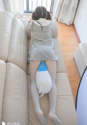 挠脚心